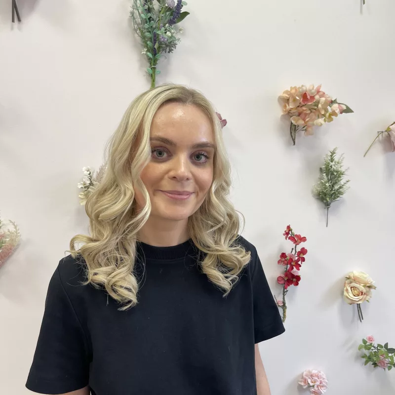 SIÂN HAIR | Bridal Hair & Extension Specialist | Great Lengths Extensions Gold Salon | 10+ Years Experience